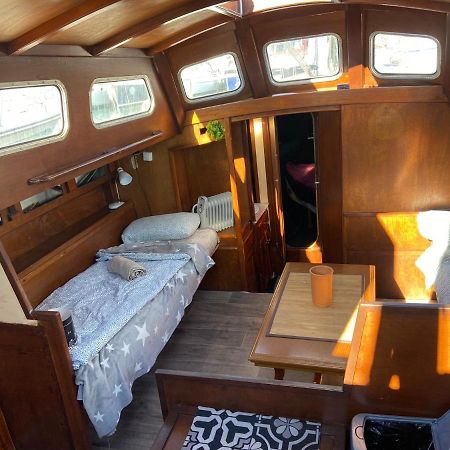 Hotel Fantastic Sailing Boat To Sleep In Barcelona Exterior foto