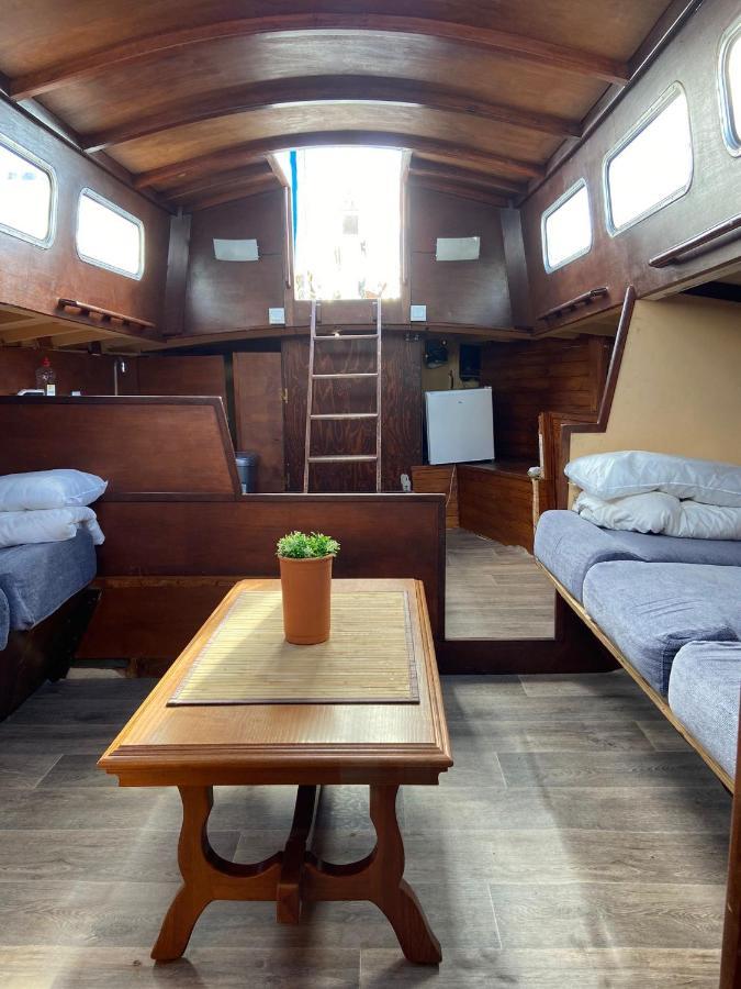 Hotel Fantastic Sailing Boat To Sleep In Barcelona Exterior foto