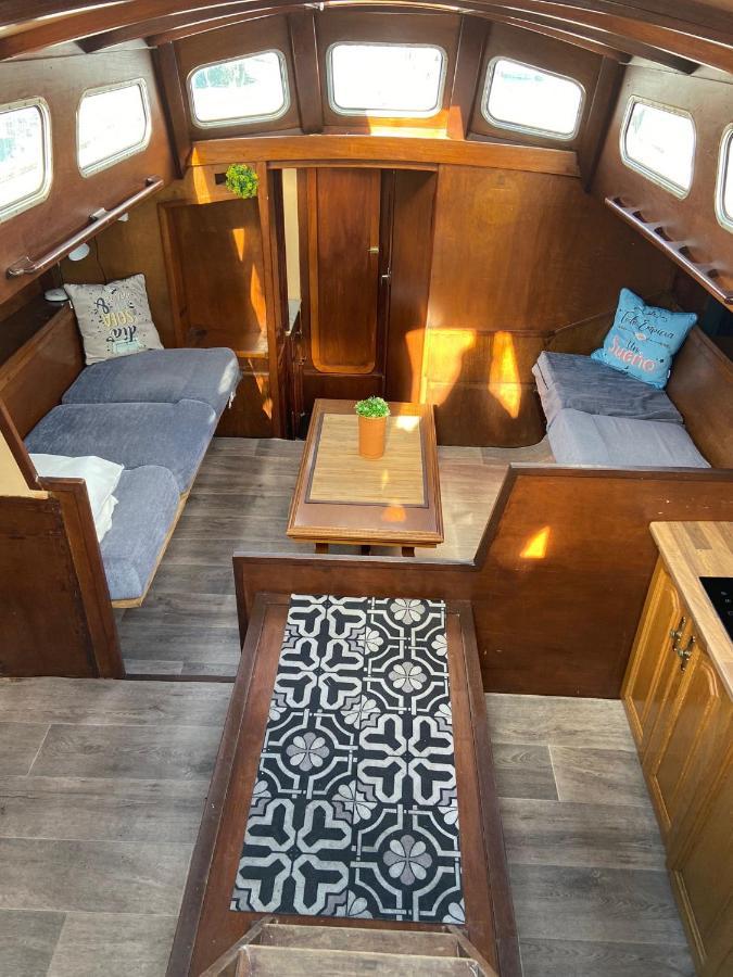 Hotel Fantastic Sailing Boat To Sleep In Barcelona Exterior foto